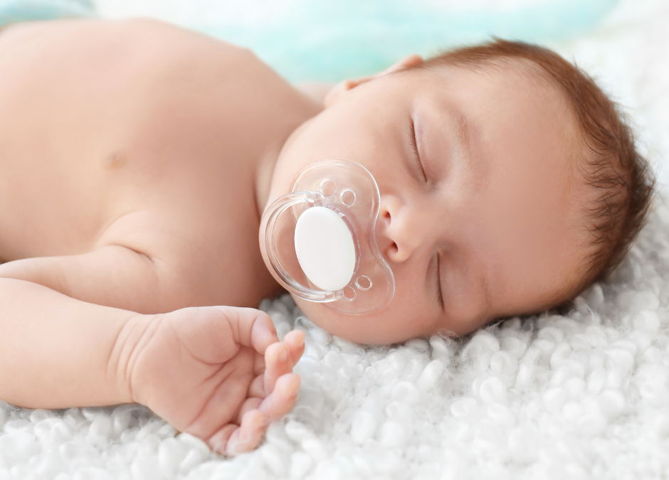 baby sucking on a dummy - Arlie Hastings Lactation Consultant. Breastfeeding support home visits in Gold Coast, Tamborine, Logan and Redlands. Telehealth video chat consultations.